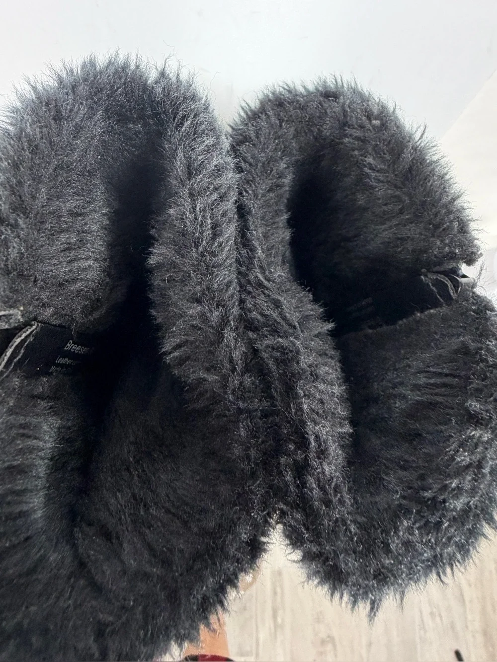 Baretraps Breesen black suede ankle boots cozy faux fur side buckle size 9.5M